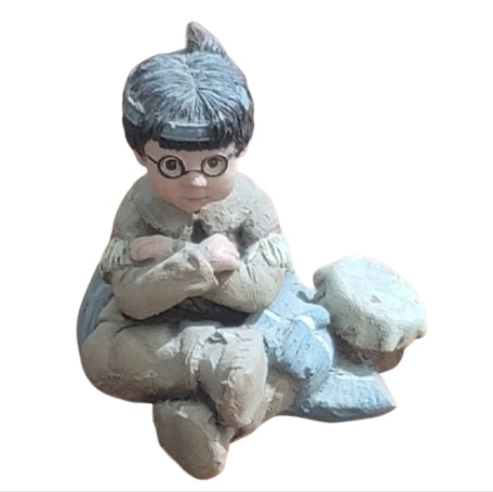 Sarah's Attic American Indian Figurine with Glasses